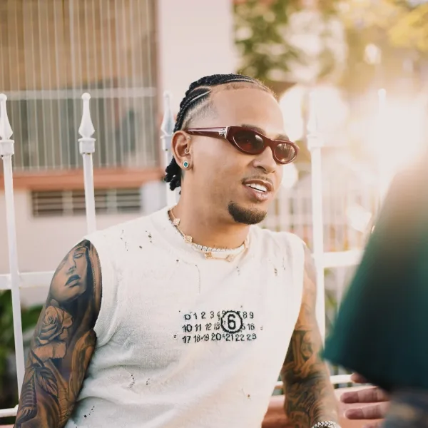 Ozuna lanza su nuevo sencillo "Una aventura" con la que vuelve a los orígenes del reguetón