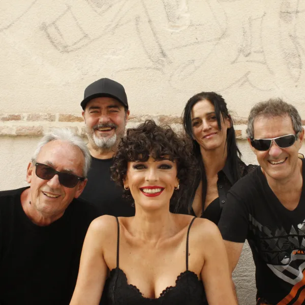 La banda de Sabina salió de gira: el duelo por el retiro del jefe, su vínculo con Buenos Aires y el legado de sus canciones