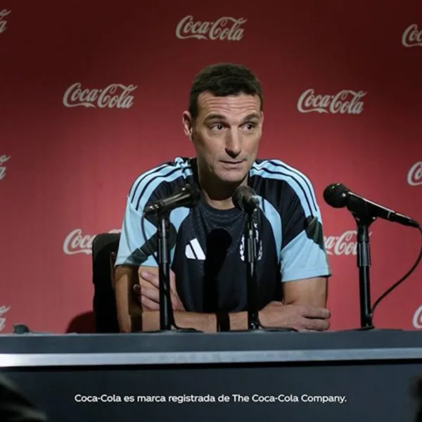 Scaloni protagoniza una campaña rumbo al Mundial 2026 con un mensaje para los hinchas