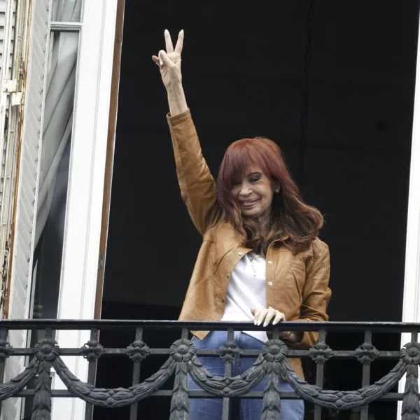 Cristina Kirchner declara en Comodoro Py por la causa Cuadernos
