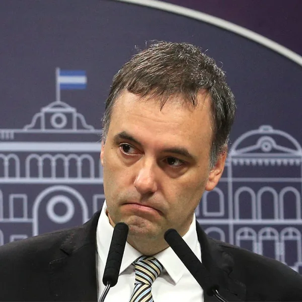 La Justicia ordenó levantar el secreto fiscal y bancario para investigar los viajes de Manuel Adorni