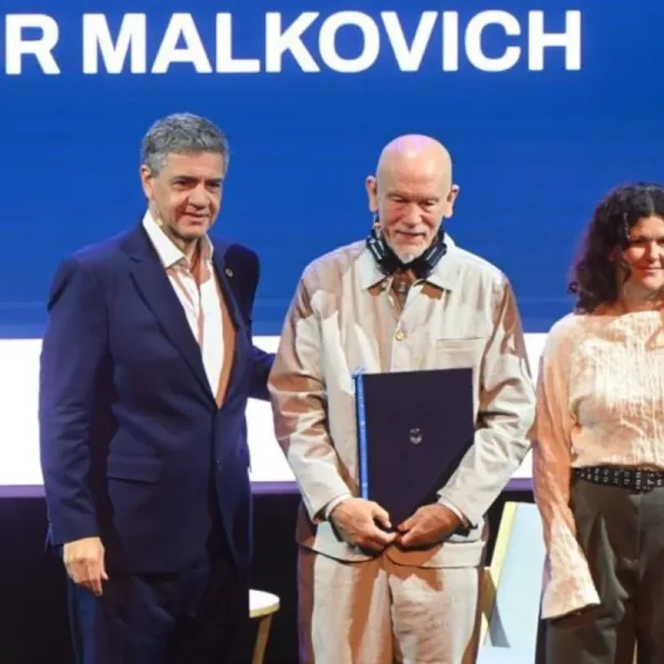 John Malkovich fue declarado ciudadano ilustre