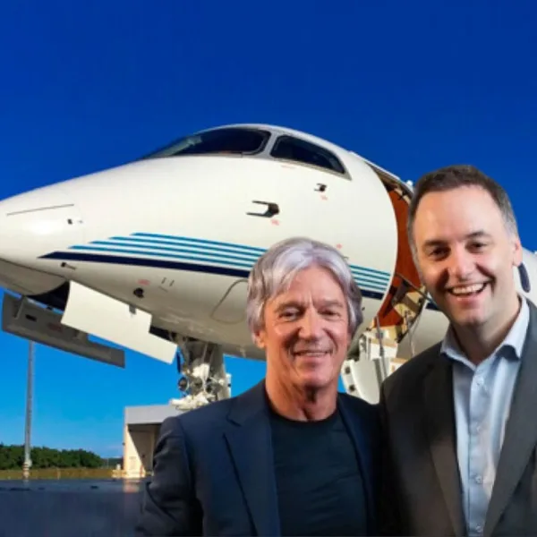 Declaró el piloto que facturó el viaje desde Punta del Este y contradijo la versión de Adorni