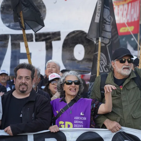 Tercera semana de paro universitario: docentes intensifican el reclamo