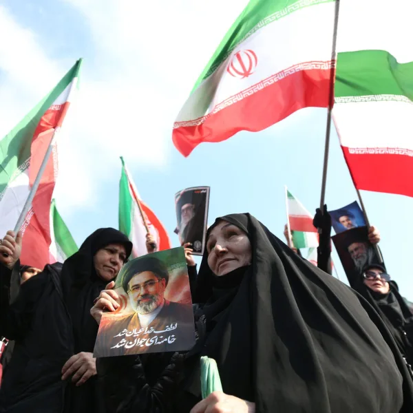 Reportan que Mojtaba Jamenei estaría "inconsciente" y en un "estado grave" de salud