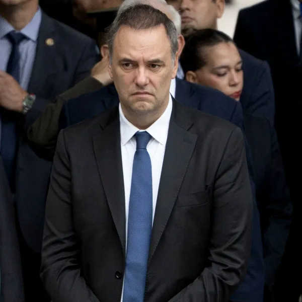 La fiscalía avanza sobre los préstamos de Adorni y cita a las cuatro mujeres involucradas