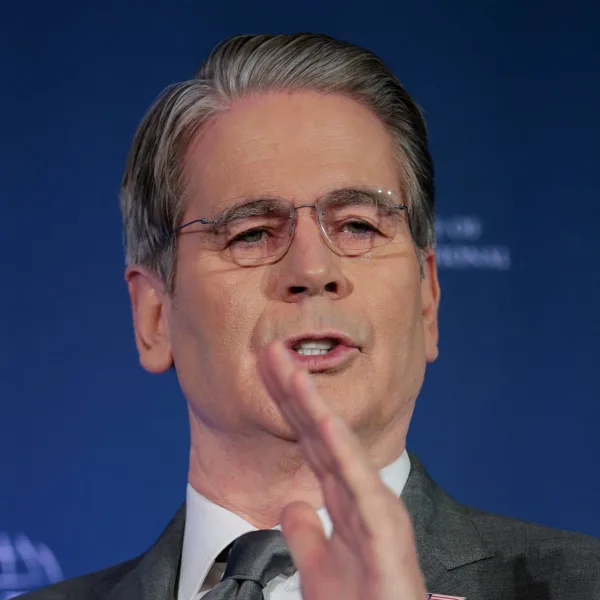 FMI recalibra expectativas sobre Argentina; Milei viaja a Israel; Arrancó el segundo juicio por la muerte de Maradona y más...