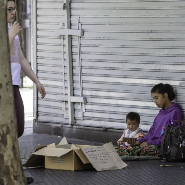 Una familia tipo necesitó más de $1.400.000 para no quedar bajo la línea de pobreza