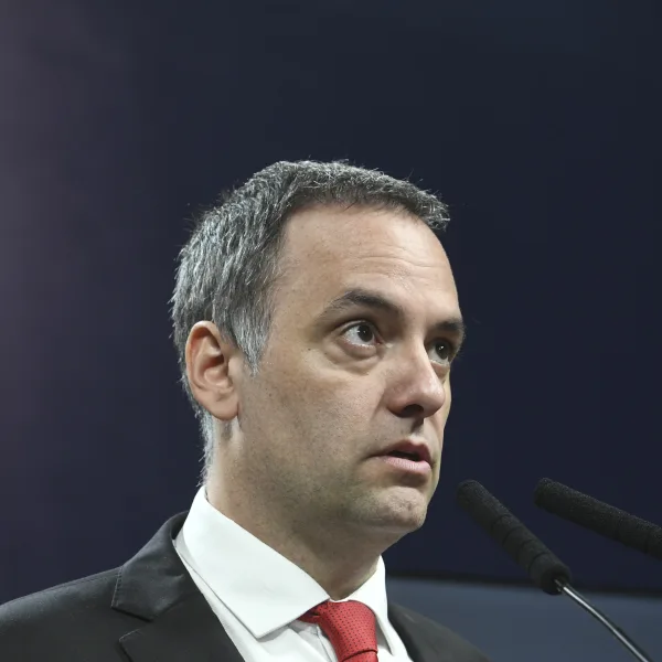 La Justicia confirmó que Manuel Adorni viajó a Aruba en primera clase con su familia