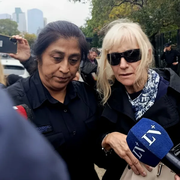 Declararon las dos jubiladas que le vendieron el departamento a Manuel Adorni