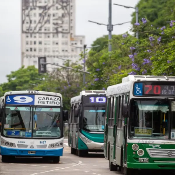 El boleto de colectivo en el AMBA subirá 5,4% en mayo: cuánto costará viajar
