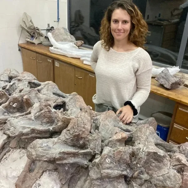 Hallazgo clave en la Patagonia: descubren al “Bicharracosaurus”, una nueva especie de dinosaurio en Chubut