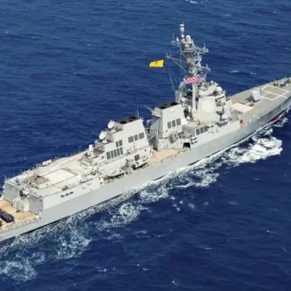 EEUU interceptó un carguero iraní en el Golfo de Omán y crece la tensión en el estrecho de Ormuz