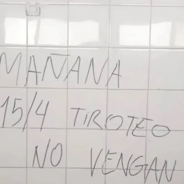 Crecen las amenazas de tiroteos en los colegios y las autoridades imponen medidas de prevención
