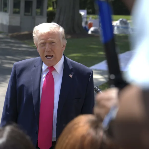 Escalada en Medio Oriente: Donald Trump amenaza con “sellar” el estrecho de Ormuz