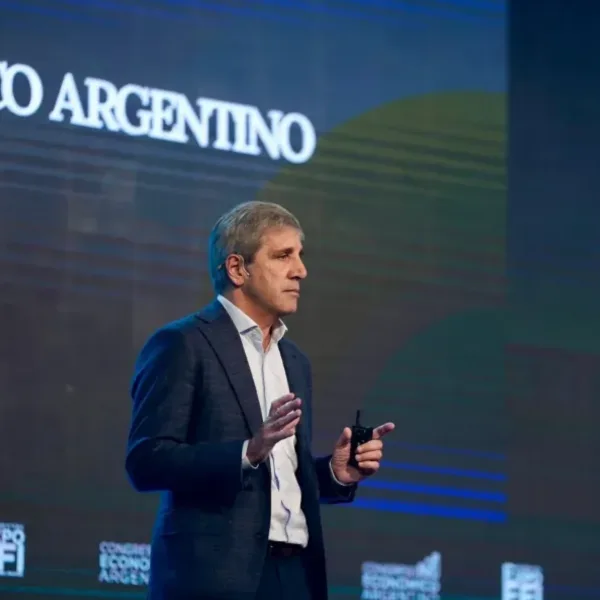 Caputo insistió en que la inflación bajará desde abril; Emiratos Árabes sacude Medio Oriente; Apertura: se definen clasificados; y más...