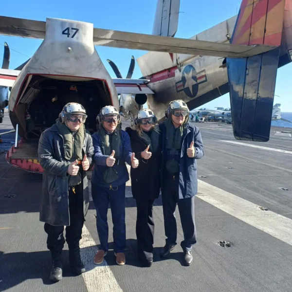 Ex combatientes de Malvinas repudiaron la visita de Milei al USS Nimitz: "No es diversión, es arrodillarse"