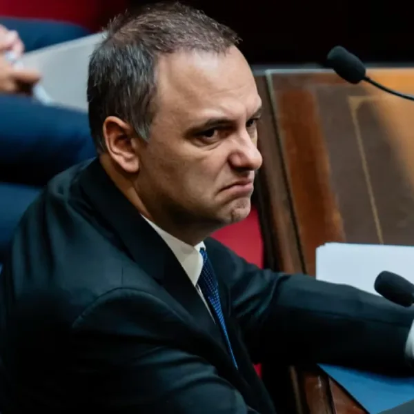 La Justicia detectó movimientos con criptomonedas en la causa contra Manuel Adorni