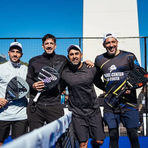 El pádel llegó al Obelisco en la previa del "Buenos Aires Premier Pádel P1"