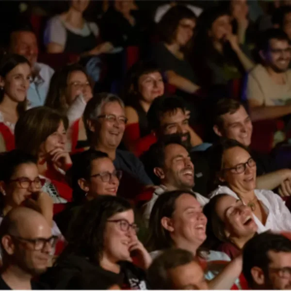 Llega el festjajà a Buenos Aires con el mejor humor de Europa