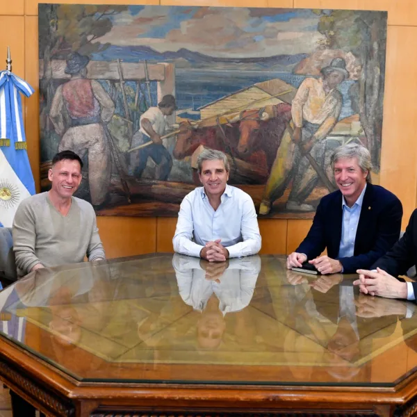 Caputo recibió al empresario tecnológico Peter Thiel en el Palacio de Hacienda