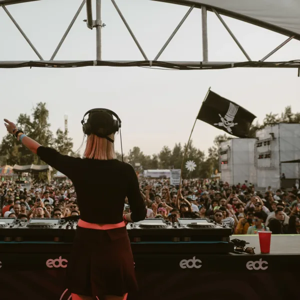 Victoria Engel regresa a Crobar para una nueva noche de siete horas