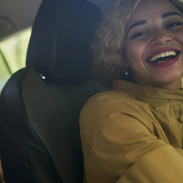 Viajar con conductoras mujeres: la nueva opción en Argentina