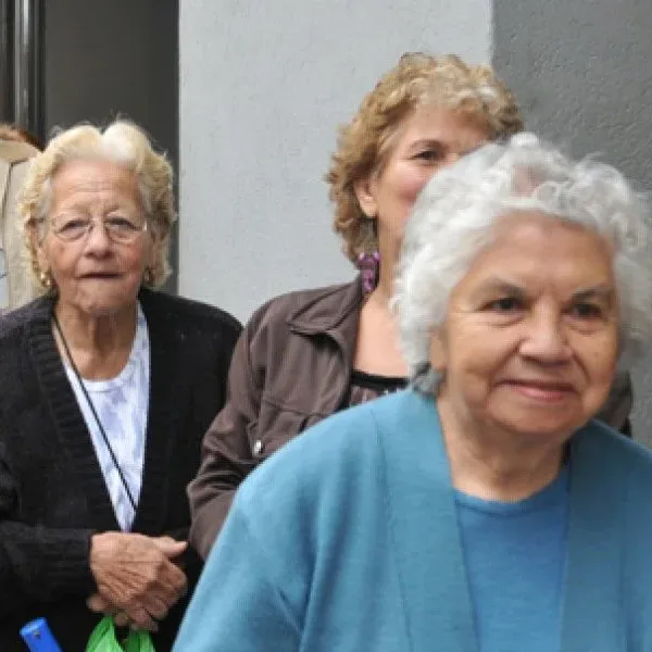 Un informe reveló que los jubilados que cobran la mínima perdieron más de 10% de poder adquisitivo