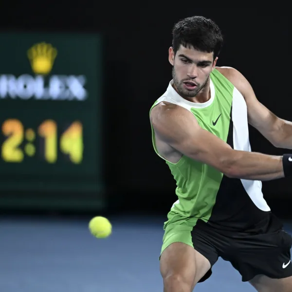 Carlos Alcaraz se bajó de Wimbledon y crece la preocupación por su lesión
