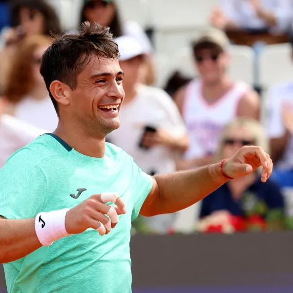 Mariano Navone dio el golpe ante Cameron Norrie y se metió en los cuartos de final del ATP 250 de Ginebra