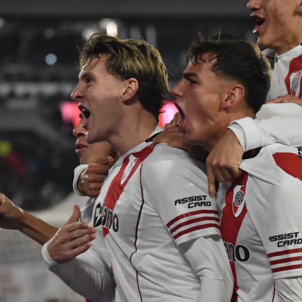 River recibe a Bragantino en busca del pase a los octavos de final de la Copa Sudamericana: horario y TV del partido