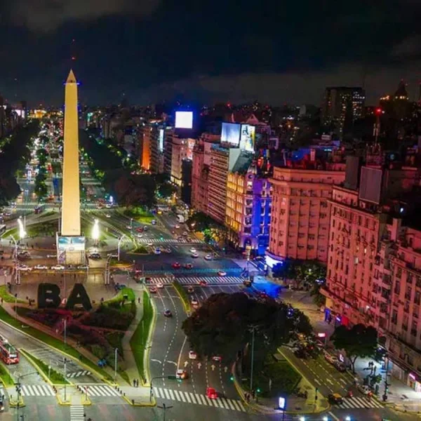 El Obelisco cumplió 90 años: de monumento cuestionado a símbolo cultural de Sudamérica
