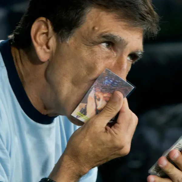 Gustavo Costas se despidió de Racing con un mensaje a los hinchas y una frase que resonó hacia la dirigencia