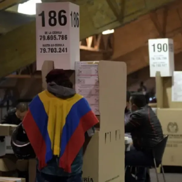 Colombia vota en una elección clave marcada por la polarización, la seguridad y el futuro del proyecto de Petro