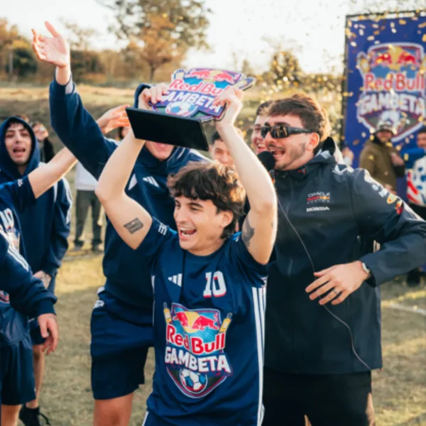Goncho ganó Red Bull Gambeta y viajará a España junto al Atlético de Madrid 