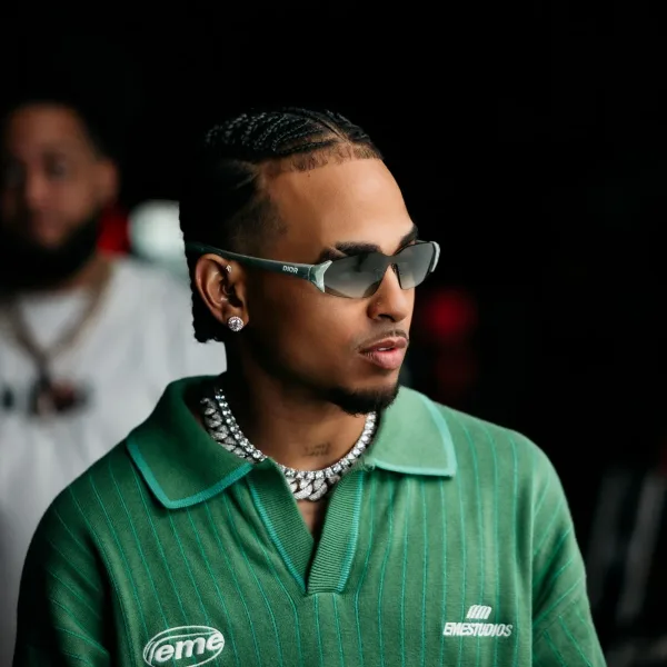 Ozuna presenta su nuevo single: "Mi Yo de Antes", una oda al desamor