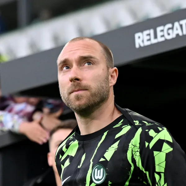 Preocupación por Christian Eriksen: se desplomó durante un amistoso con Dinamarca y el partido fue suspendido