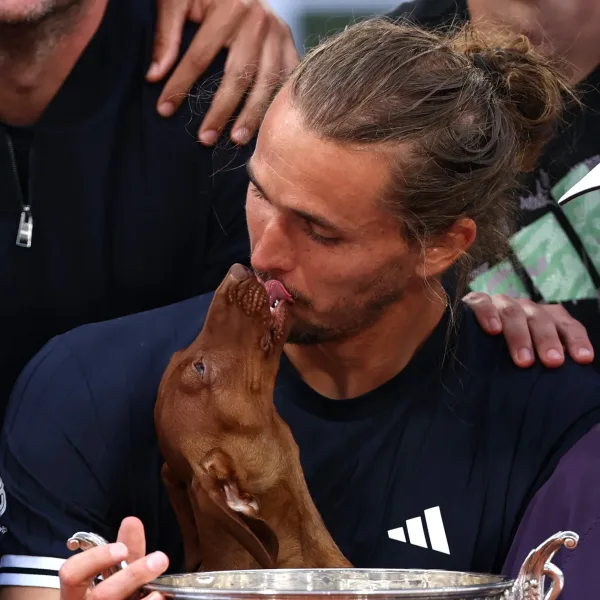 Alexander Zverev venció a Flavio Cobolli y conquistó Roland Garros, el primer Grand Slam de su carrera