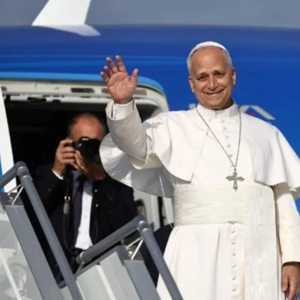Más de 1,2 millones de fieles participaron de una misa multitudinaria del papa León XIV en Madrid