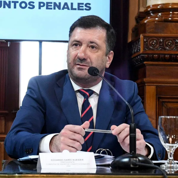Kueider comenzó a ser juzgado en Paraguay por presunto contrabando de divisas
