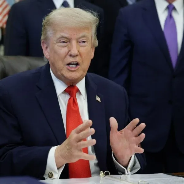 Trump anunció que este domingo firmará un acuerdo de paz con Irán y prometió el fin de su programa nuclear
