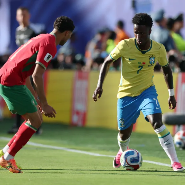 Con un golazo al ángulo de Vinicius, Brasil logró sacarle un empate a Marruecos