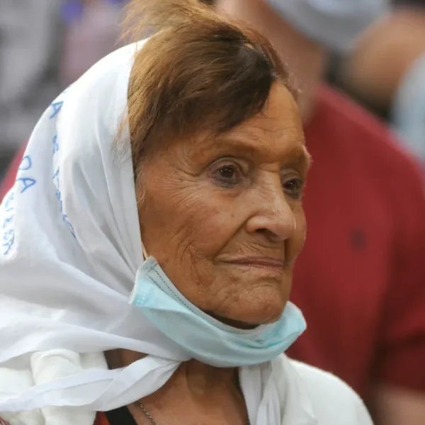 Murió Taty Almeida, histórica referente de Madres de Plaza de Mayo Línea Fundadora