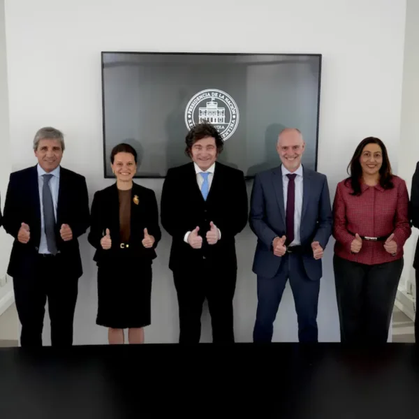 Milei recibió a autoridades del Banco Mundial tras el aval por USD 2.000 millones para la Argentina