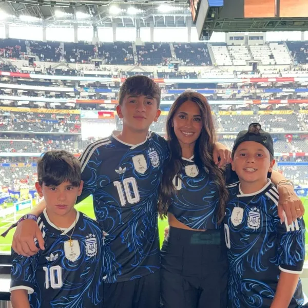 El emotivo mensaje de Antonela Roccuzo para Messi tras la victoria con Austria
