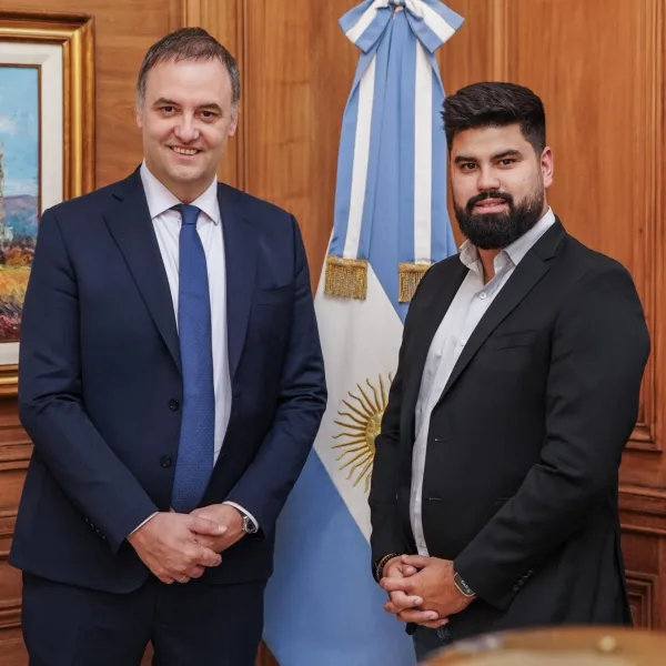 Adorni designó al nuevo secretario de Comunicación y Prensa: quién es Fabián Fernández