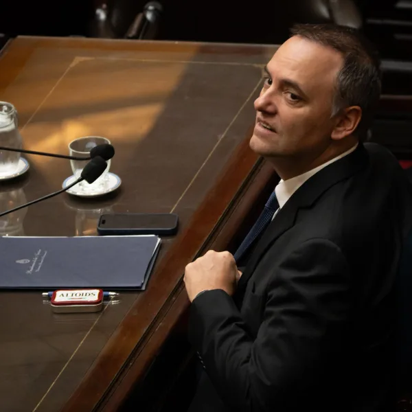 Manuel Adorni suspendió el informe de gestión que iba a presentar en el Senado