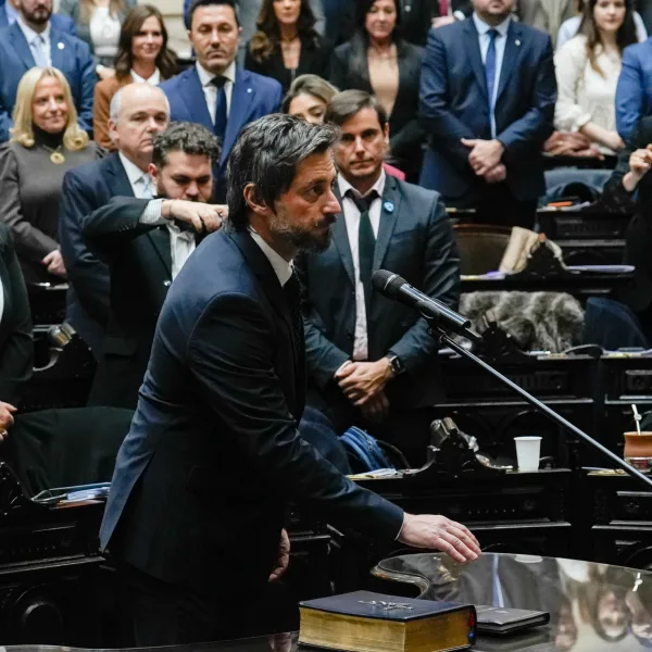 La Cámara de Diputados formalizó la salida de Ravier y le tomó juramento a su reemplazante