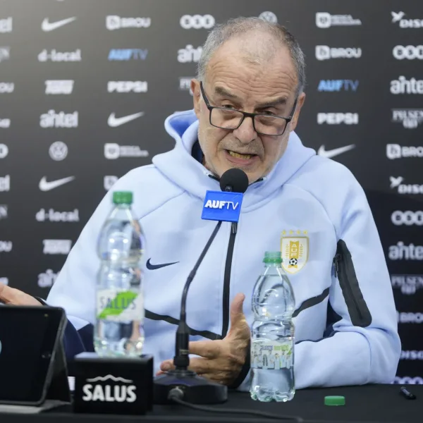 La tensión interna sacude a Uruguay antes de jugarse la clasificación