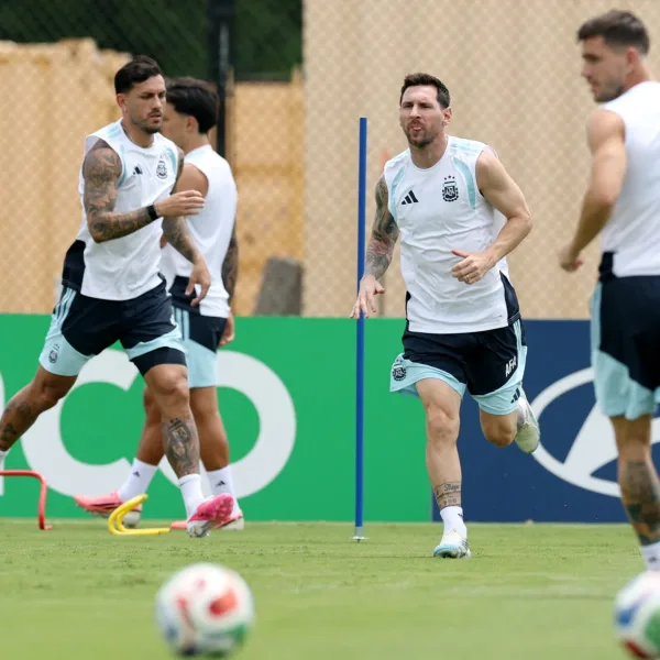 Argentina enfrenta a Egipto en busca de los cuartos de final del Mundial